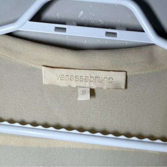 Vanessa Bruno 100% pure silk button down blouse size 38 - Picture 3 of 6